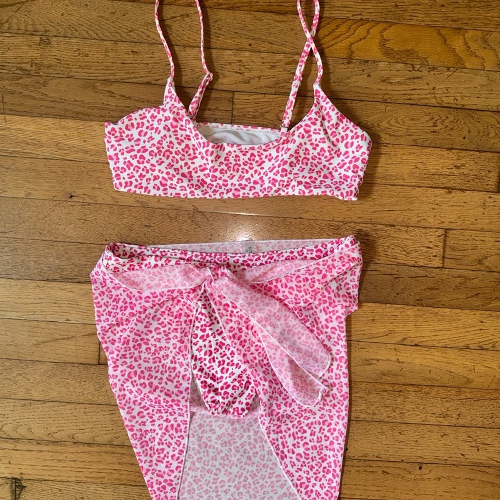 Pink Leopard Bikini Set with Wrap - Picture 2 of 6